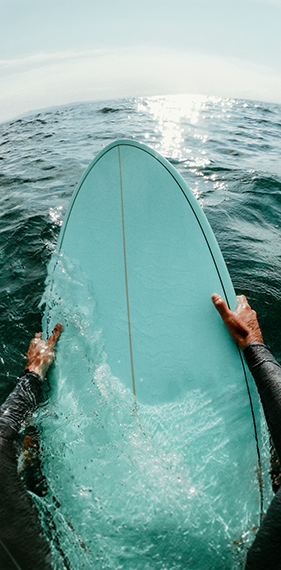 Persona surfeando