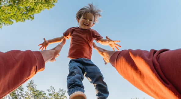 Niño jugando